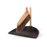 Iris Hantverk Tall Dustpan & Brush Set Graphite Black