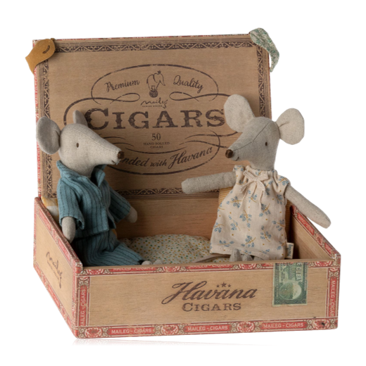 Maileg Mum & Dad Mouse In Cigar Box