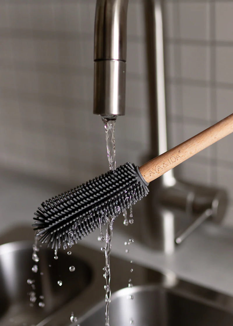 Aya & Ida Bottle Brush