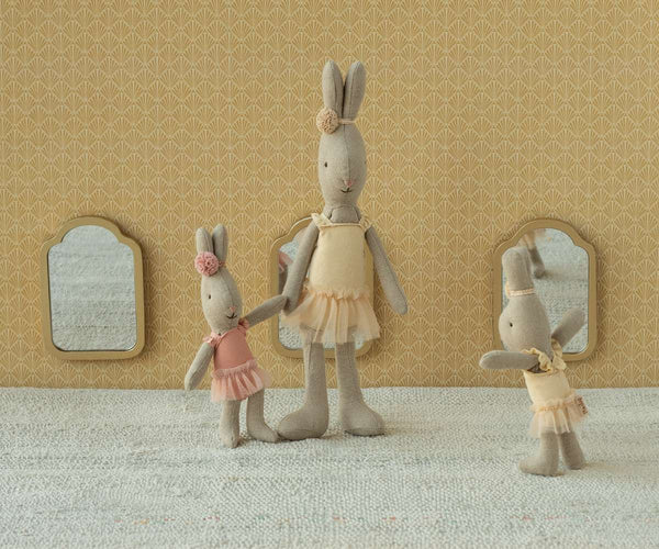 Maileg Micro Rabbit Ballet Suit & Skirt Rose