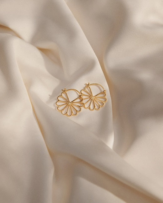 Pernille Corydon Bellis Earrings Medium Gold