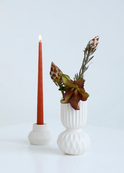 Dottir Ceramic Vase Samsurium Rufflebell White