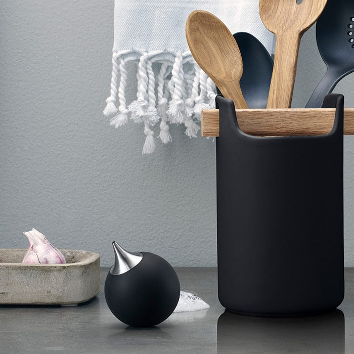 Eva Solo Soap Dispenser Black – The Scandinavian Shop